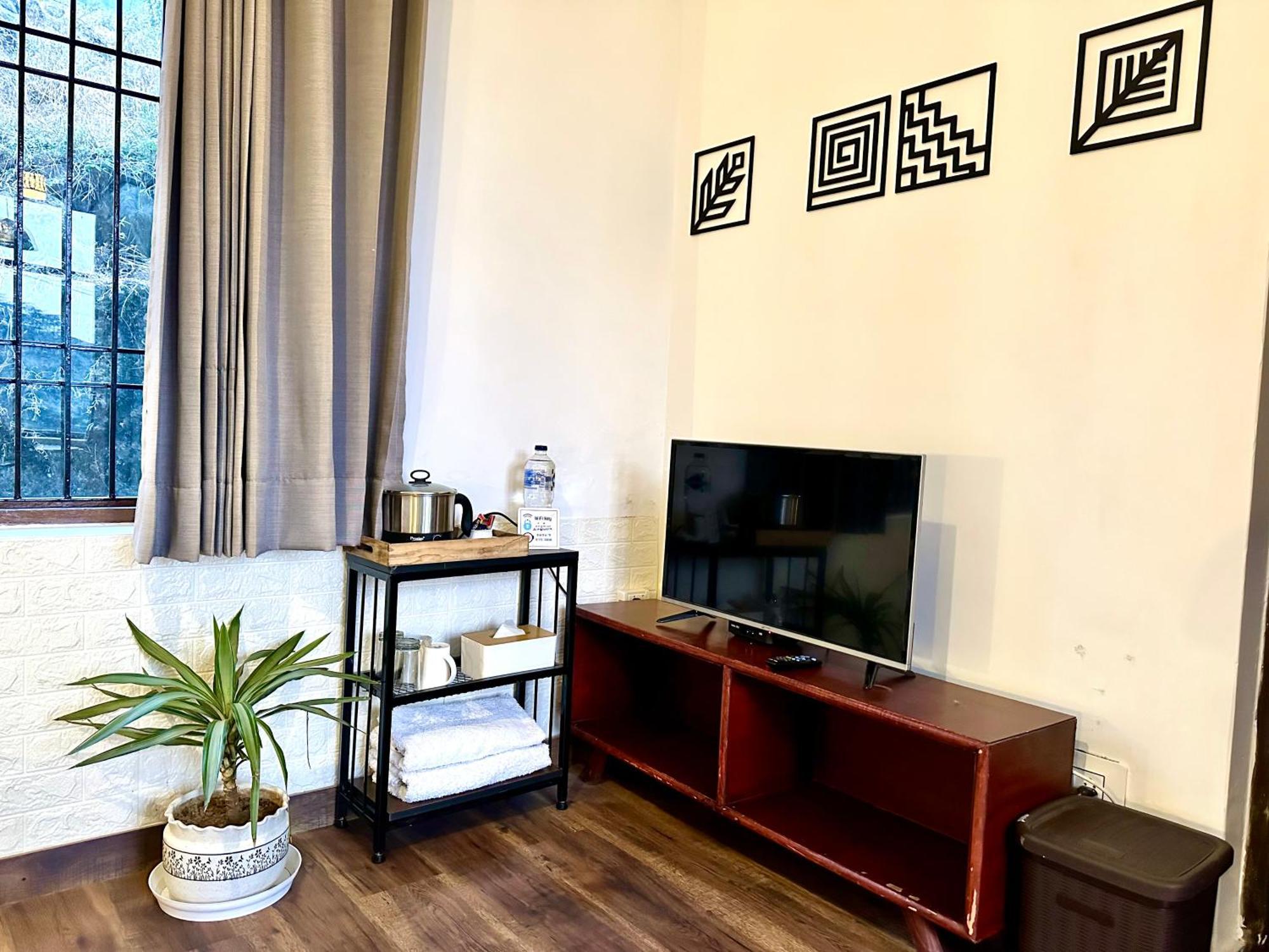 Alt Life - Dharamkot Hostel McLeod Ganj Bagian luar foto