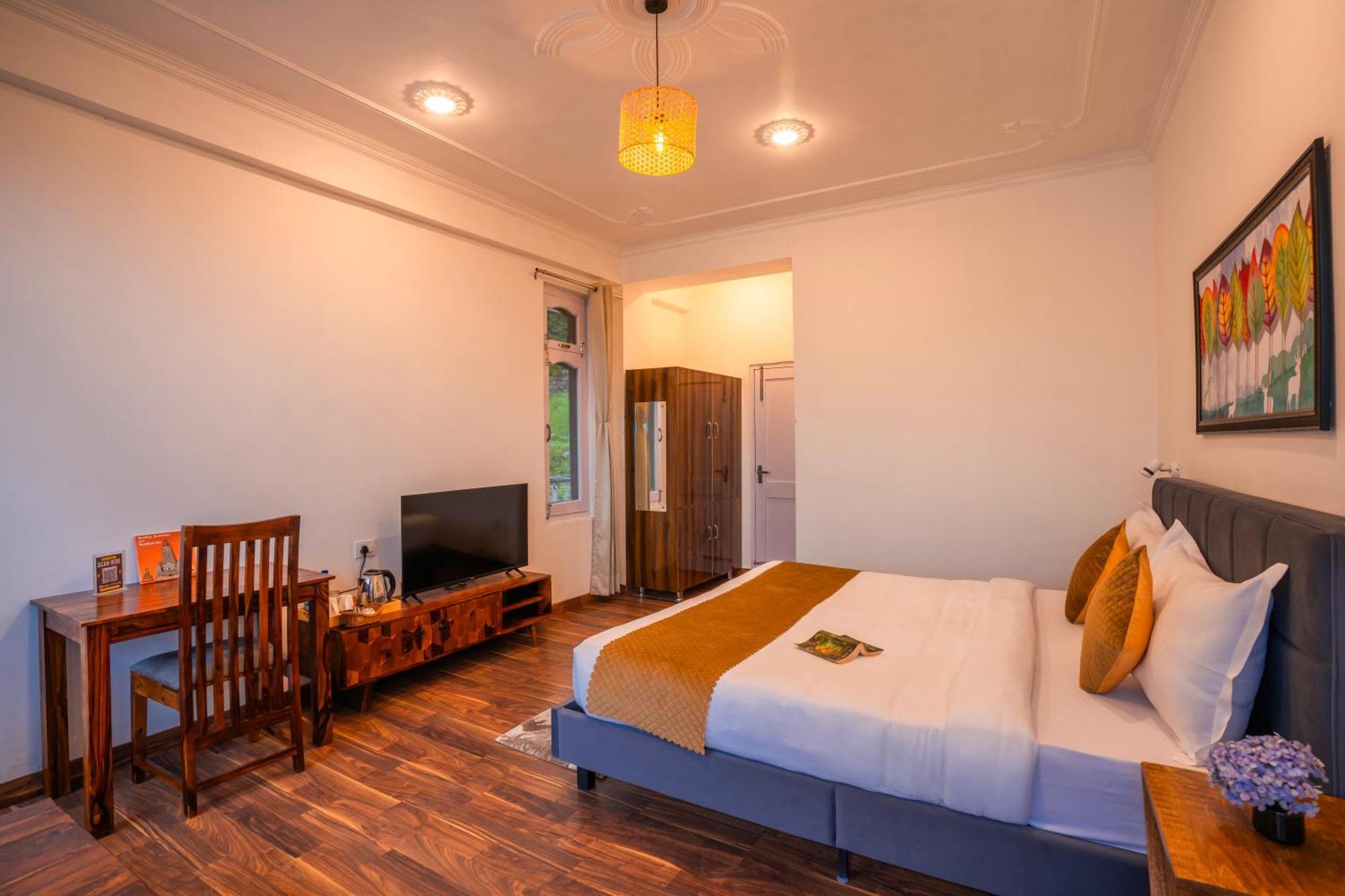 Alt Life - Dharamkot Hostel McLeod Ganj Bagian luar foto