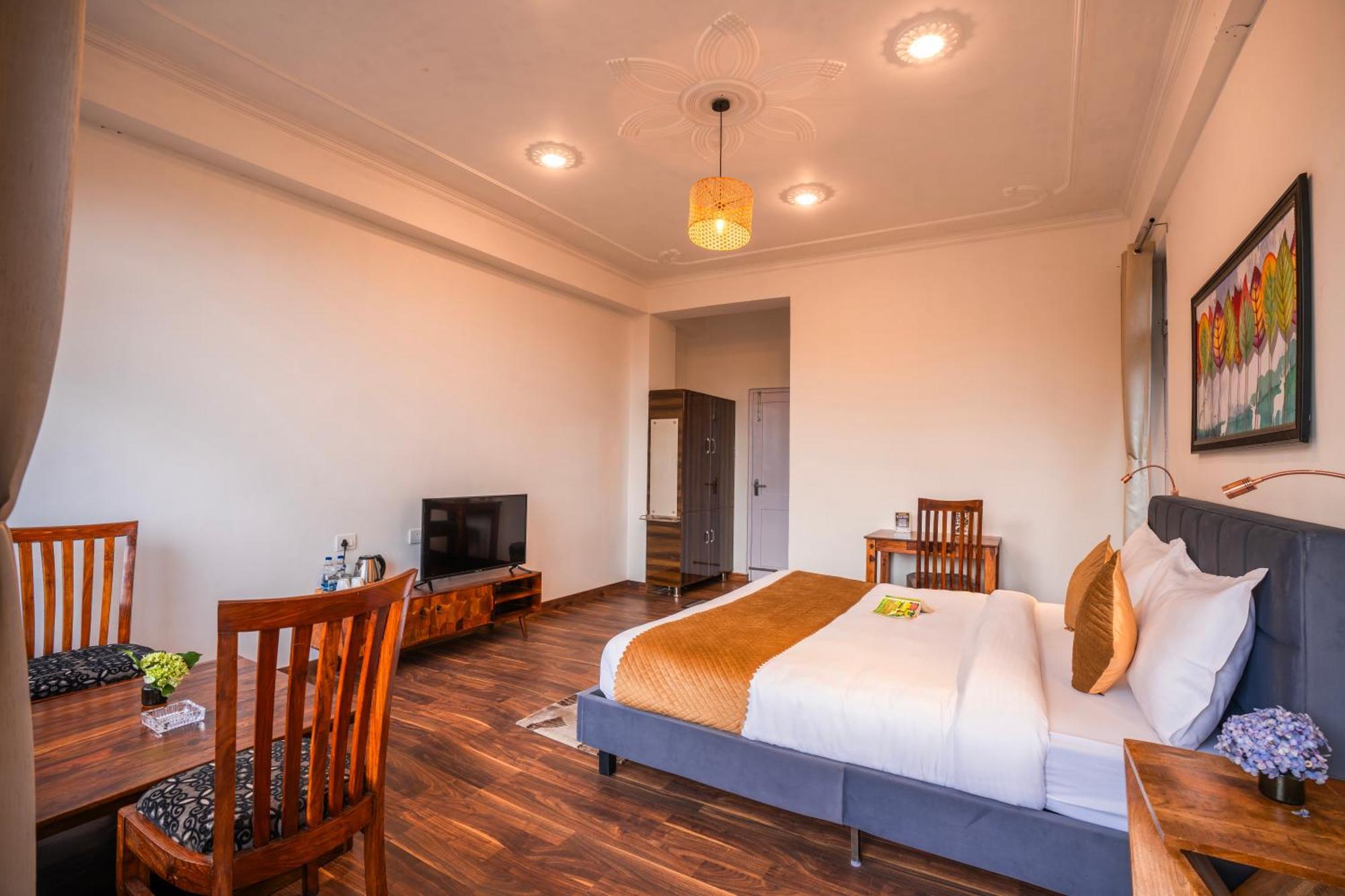 Alt Life - Dharamkot Hostel McLeod Ganj Bagian luar foto