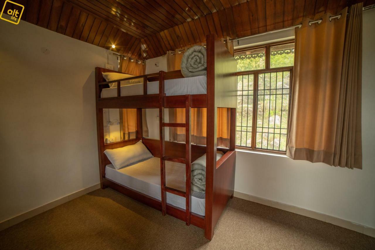 Alt Life - Dharamkot Hostel McLeod Ganj Bagian luar foto