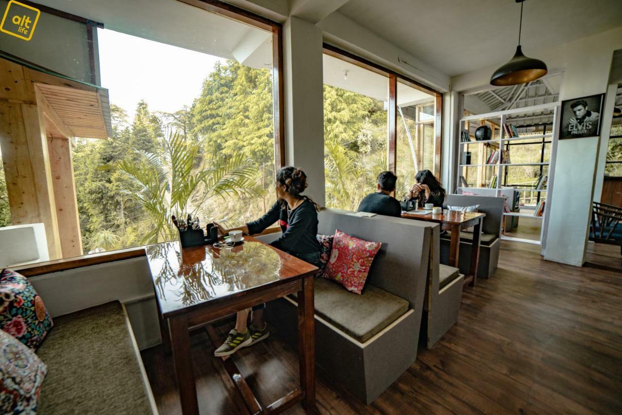 Alt Life - Dharamkot Hostel McLeod Ganj Bagian luar foto